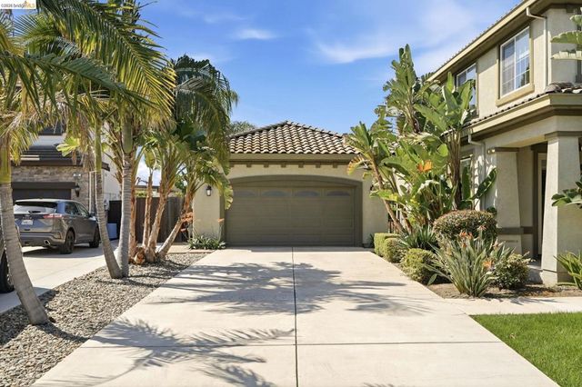 588 Big Basin Dr, Brentwood, CA 94513