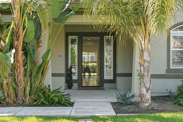 588 Big Basin Dr, Brentwood, CA 94513