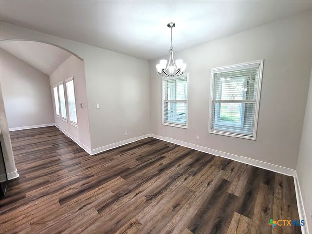 267 Oak View Drive, Inez, TX 77968