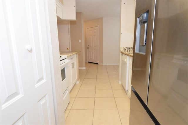 8627 FANCY FINCH DRIVE 102, Tampa, FL 33614