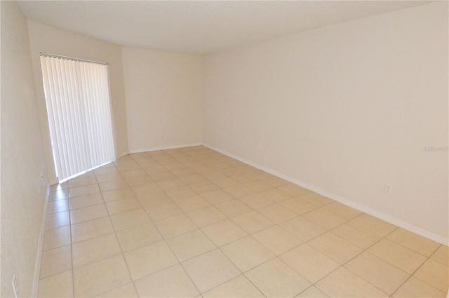 8627 FANCY FINCH DRIVE 102, Tampa, FL 33614