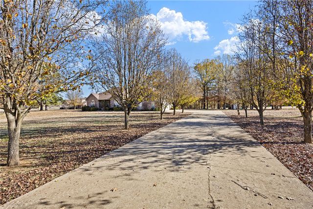 676 Day Road, Pottsville, AR 72858