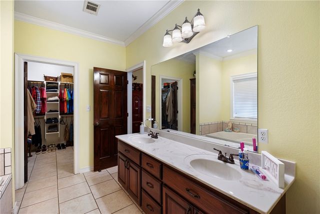 676 Day Road, Pottsville, AR 72858