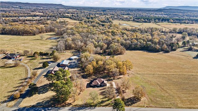 676 Day Road, Pottsville, AR 72858