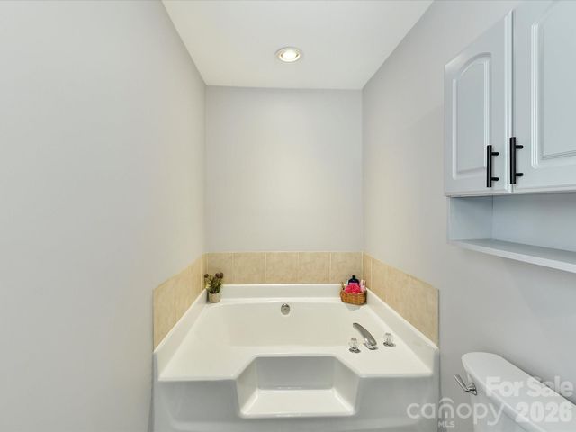 12305 Chickasaw Drive, Huntersville, NC 28078