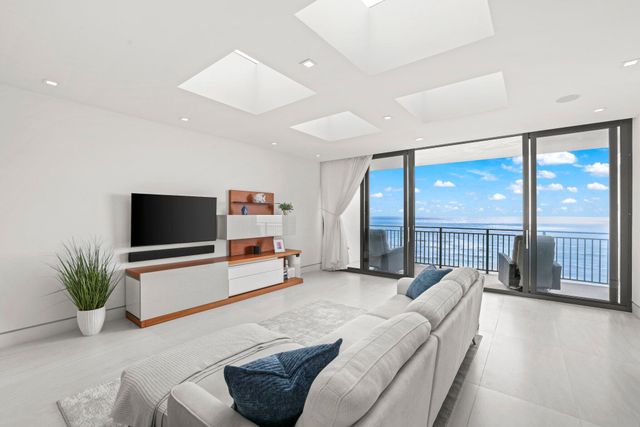 1800 S Ocean Boulevard Ph C, Boca Raton, FL 33432
