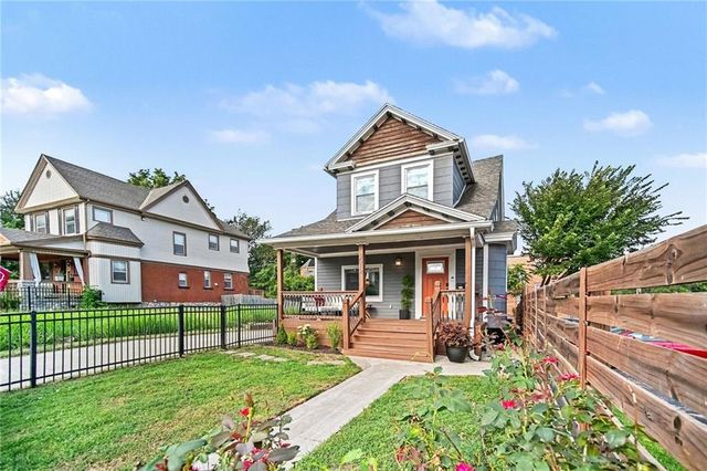 3012 Flora Avenue, Kansas City, MO 64109