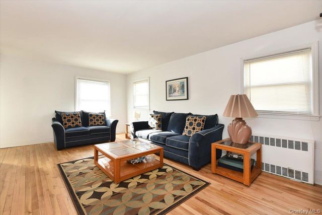 529 Stratford Road, South Hempstead, NY 11550