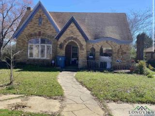 316 N Center, Gladewater, TX 75647