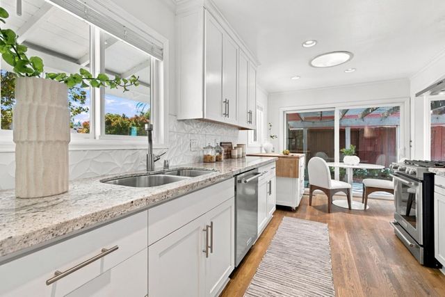 2850 Medford Avenue, Redwood City, CA 94061