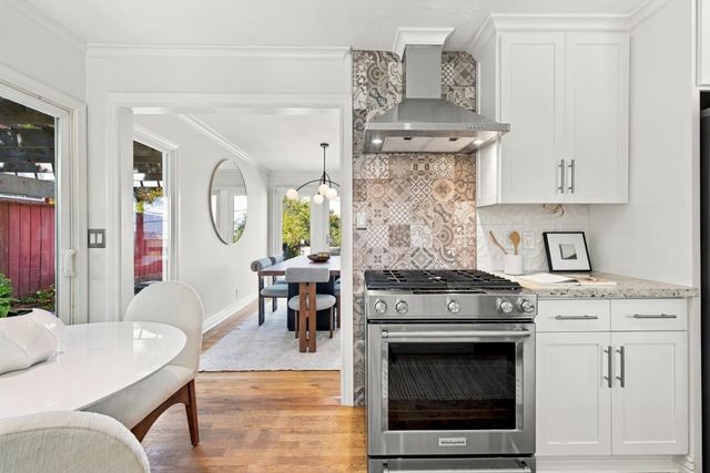 2850 Medford Avenue, Redwood City, CA 94061