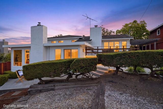 2850 Medford Avenue, Redwood City, CA 94061