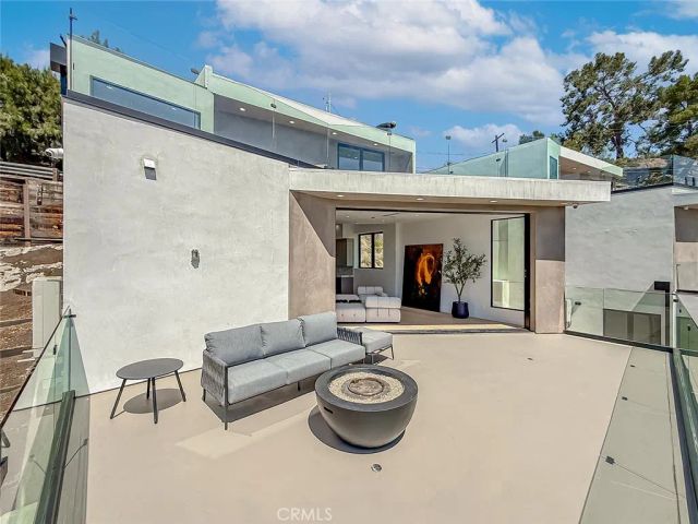 5130 Medina, Woodland Hills, CA 91364