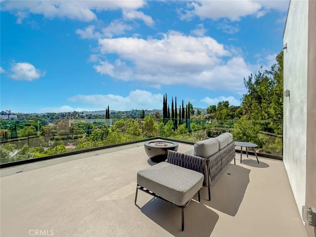5130 Medina, Woodland Hills, CA 91364