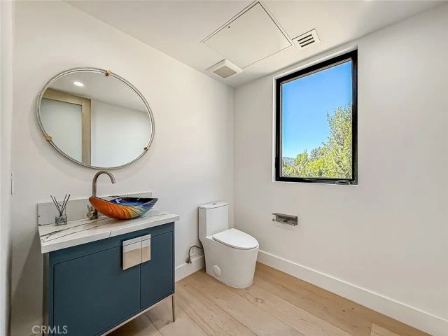 5130 Medina, Woodland Hills, CA 91364