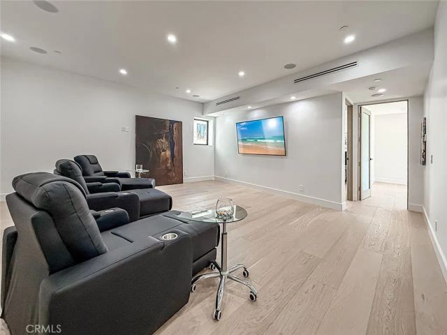 5130 Medina, Woodland Hills, CA 91364