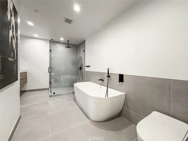 5130 Medina, Woodland Hills, CA 91364