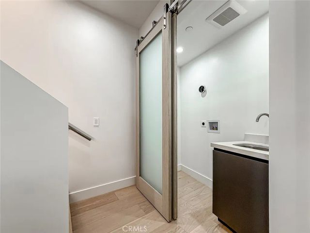 5130 Medina, Woodland Hills, CA 91364