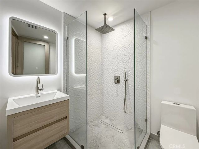 5130 Medina, Woodland Hills, CA 91364