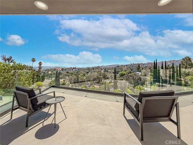 5130 Medina, Woodland Hills, CA 91364