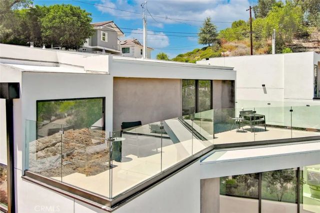 5130 Medina, Woodland Hills, CA 91364