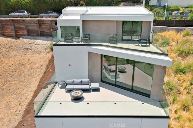 5130 Medina, Woodland Hills, CA 91364