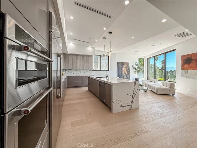 5130 Medina, Woodland Hills, CA 91364