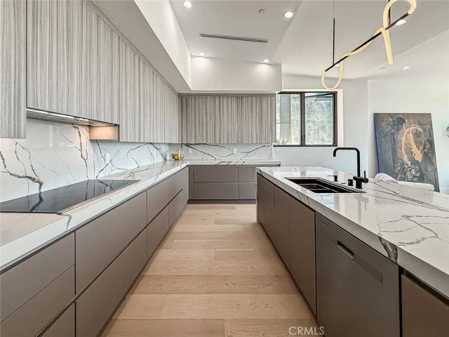 5130 Medina, Woodland Hills, CA 91364