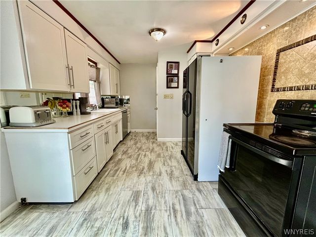 220 Treehaven Road, Cheektowaga, NY 14215