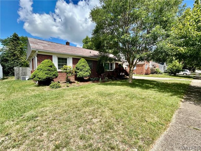 220 Treehaven Road, Cheektowaga, NY 14215