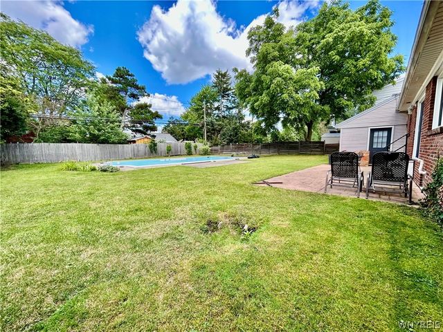 220 Treehaven Road, Cheektowaga, NY 14215