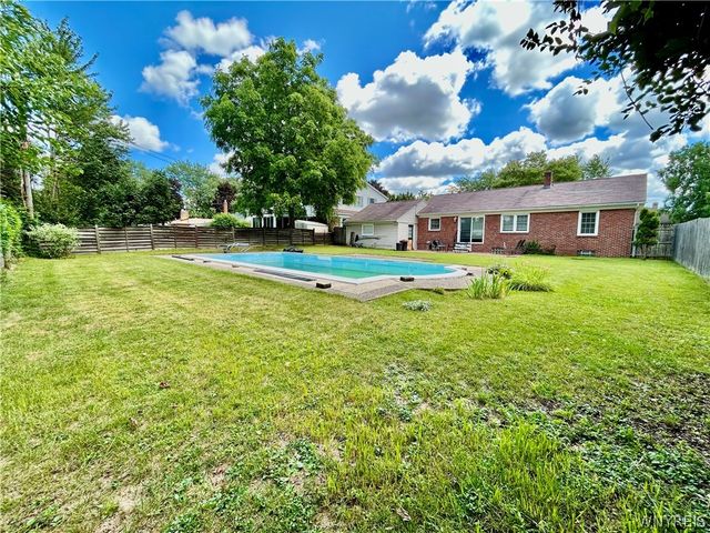 220 Treehaven Road, Cheektowaga, NY 14215