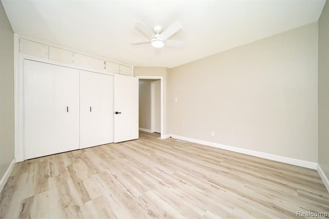 19041 Bungalow Drive, Lathrup Village, MI 48076