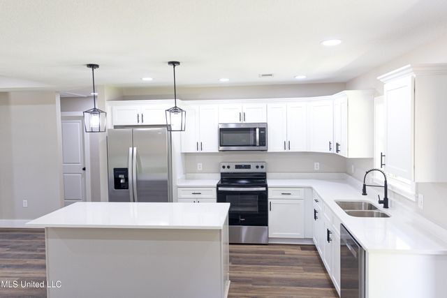 1829 Victoria Drive, Gautier, MS 39553