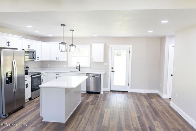 1829 Victoria Drive, Gautier, MS 39553