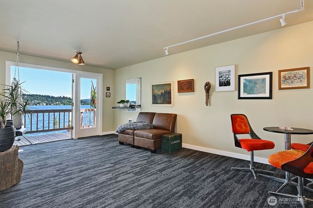 9620 Rainier Avenue S, Seattle, WA 98118