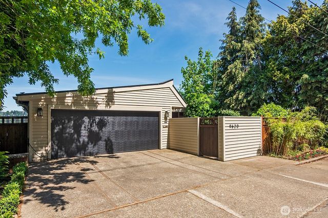 9620 Rainier Avenue S, Seattle, WA 98118