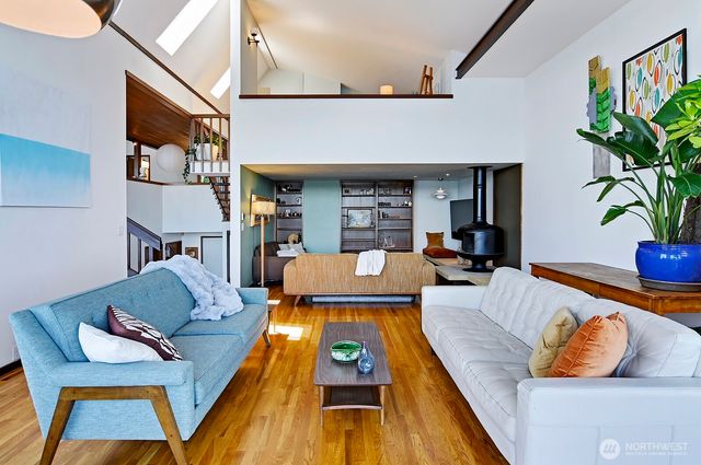 9620 Rainier Avenue S, Seattle, WA 98118