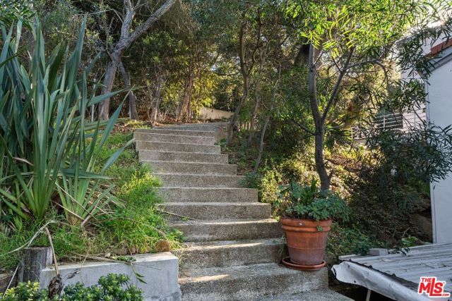 26207 Ingleside Way, Malibu, CA 90265