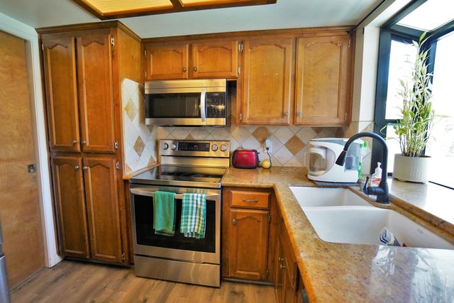 5823 E Washington Avenue, Fresno, CA 93727