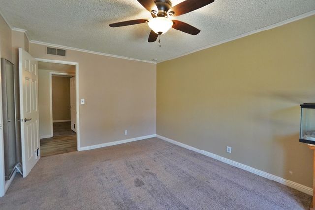 5823 E Washington Avenue, Fresno, CA 93727