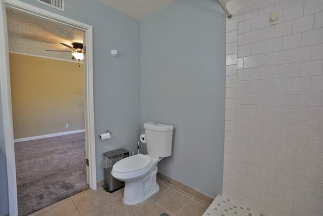5823 E Washington Avenue, Fresno, CA 93727
