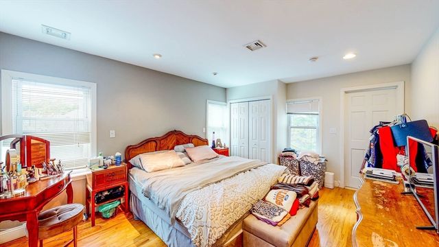 8 North St 2nd Flr, Newton, MA 02459