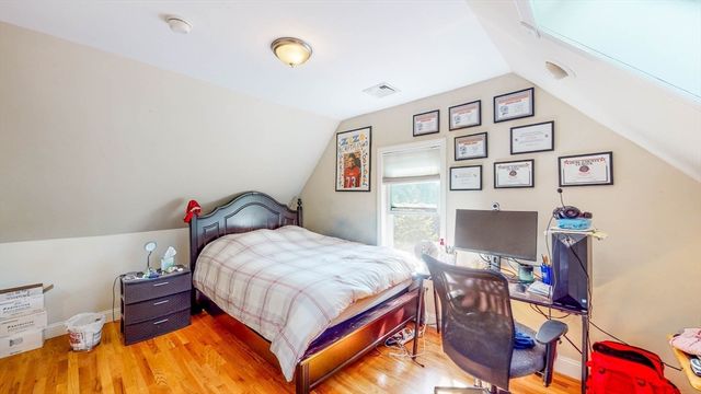 8 North St 2nd Flr, Newton, MA 02459