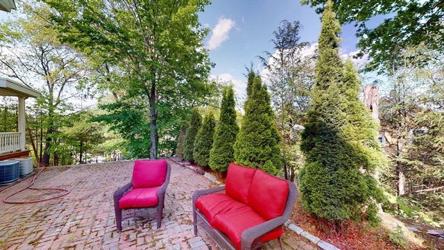 8 North St 2nd Flr, Newton, MA 02459