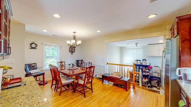 8 North St 2nd Flr, Newton, MA 02459