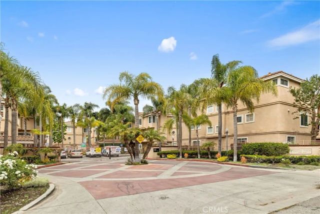 14049 LEMOLI, Hawthorne, CA 90250