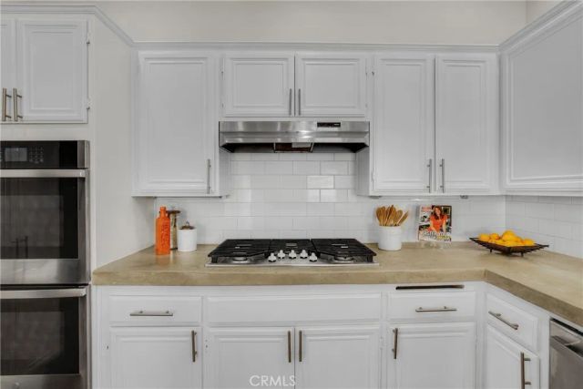 14049 LEMOLI, Hawthorne, CA 90250