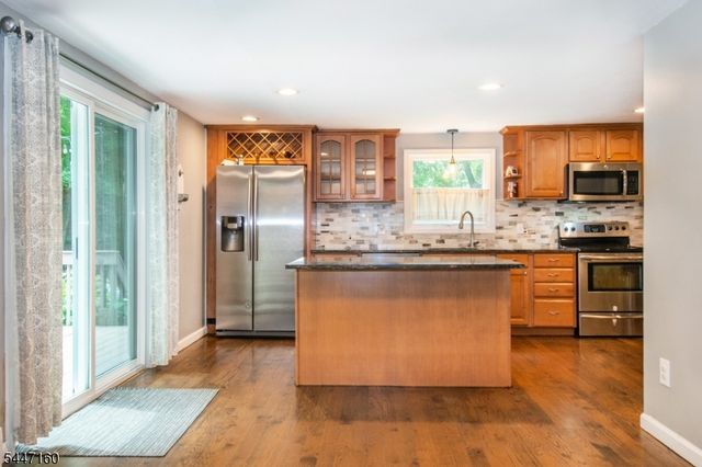 105 Drakestown Rd, Washington Twp., NJ 07840