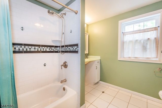 105 Drakestown Rd, Washington Twp., NJ 07840
